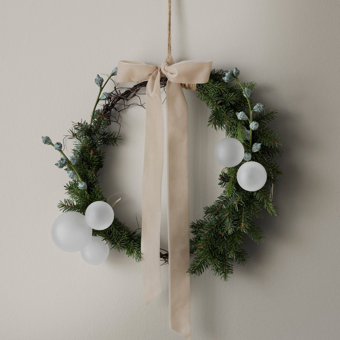 JUHLA Lifestyle Image Wreath