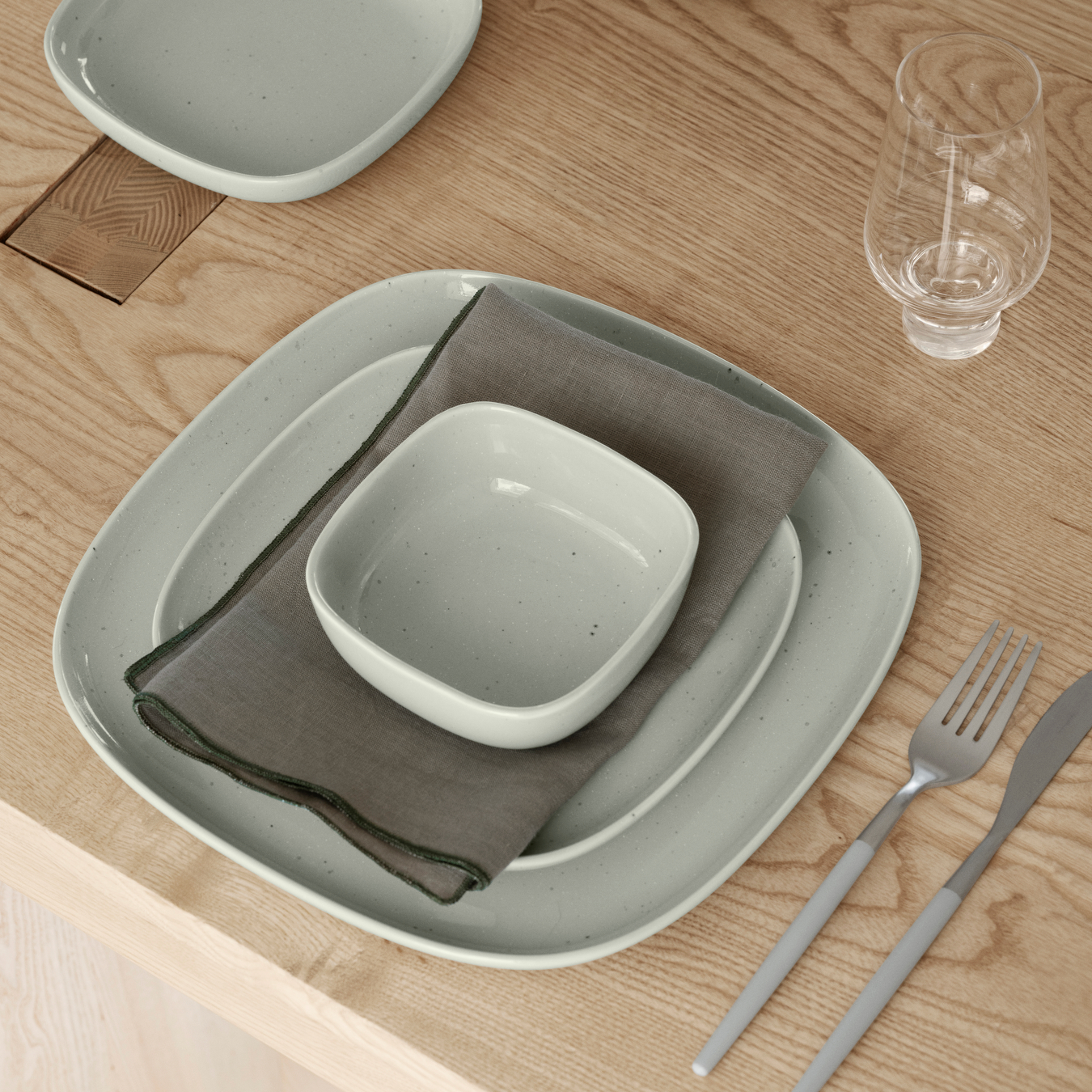 VAHLO Lifestyle Image Mirage Grey
