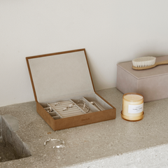 SAHLA Jewelry Box Lifestyle Image