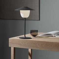 ANI Lamp Lifestyle Black