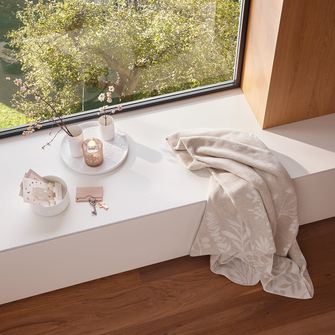 R16851 Lifestyle Image b