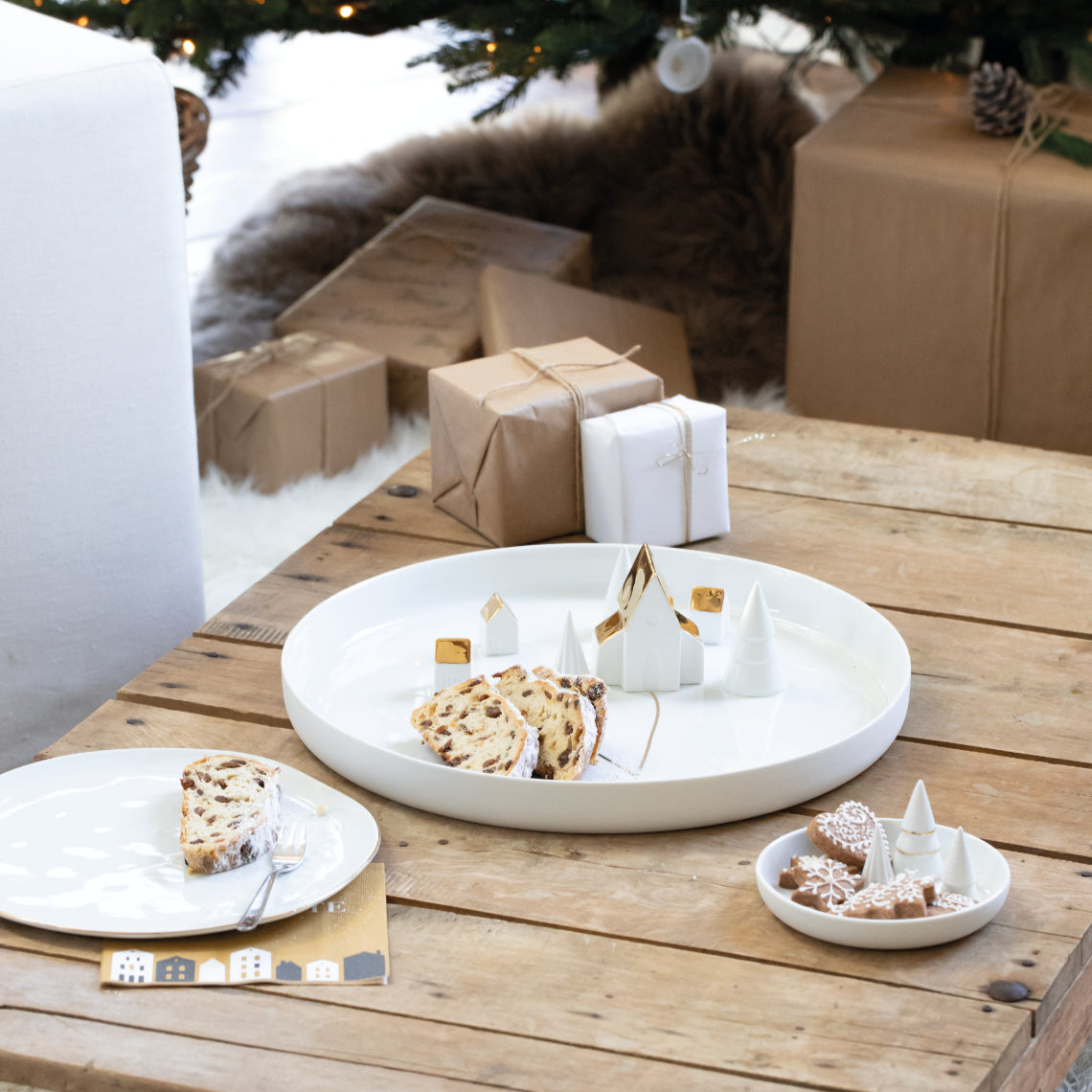 Winter Village Serving Dish Lifestyle Image d