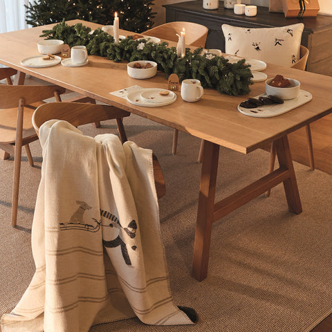 Snowy Day Lifestyle Image b