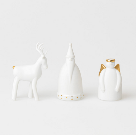 R92448 Winter Forest Figurines